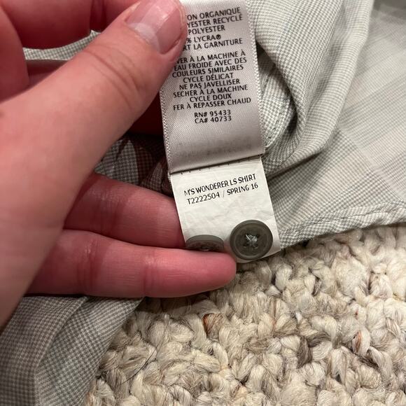 Toad & Co Men's Wanderer Long Sleeve Button Down Shirt Sz M Gray Outdoor Hike - Picture 8 of 9